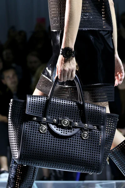 Look 30